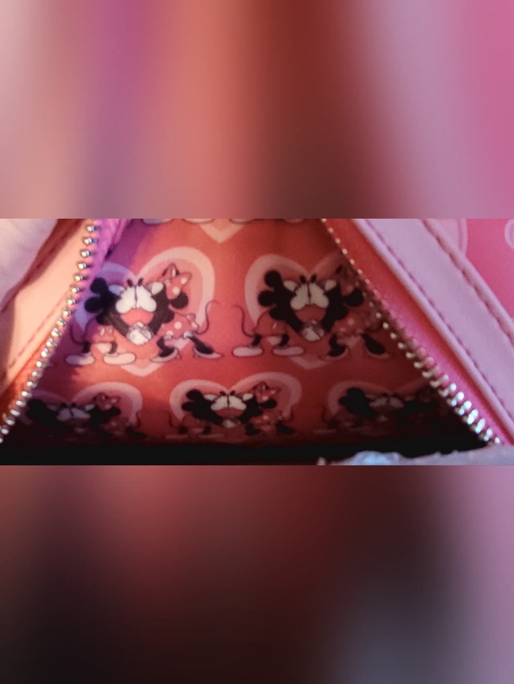 Loungefly Mickey and Minnie Valentine's hearts mini backpack - Picture 6 of 6
